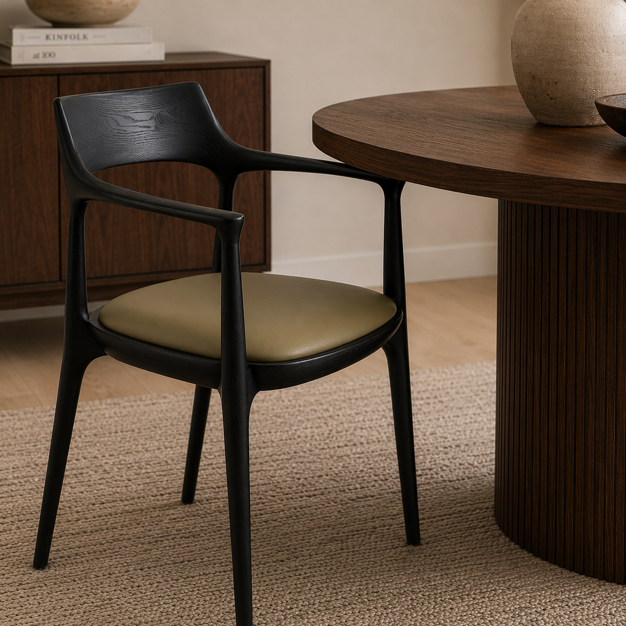 Nero Signature Dining Chair