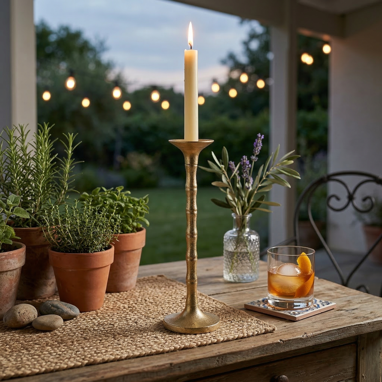 Radiant Curve Candle Stand