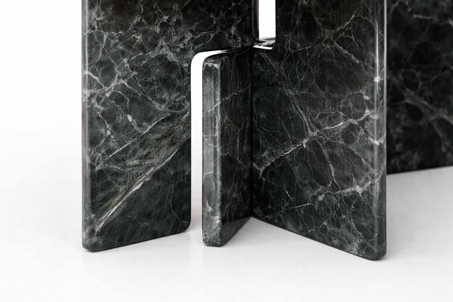 Montressa Marble Orbit Table