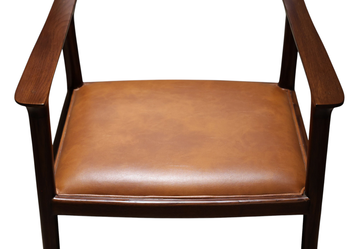 Eboncrest Dining Chair