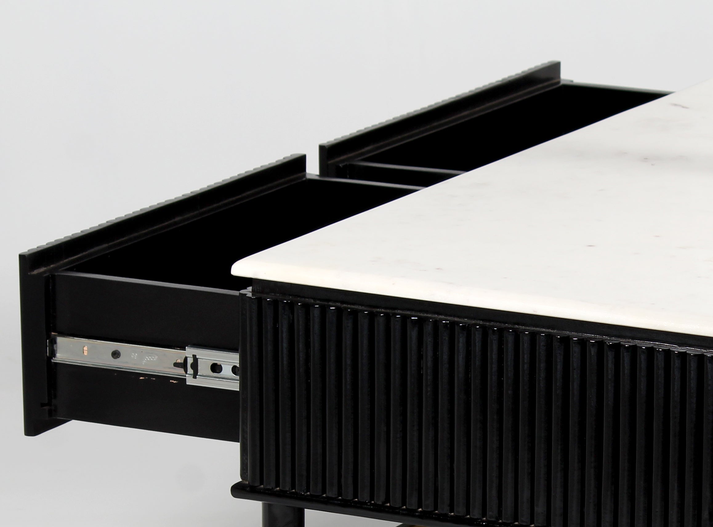 Marquina Elite Table