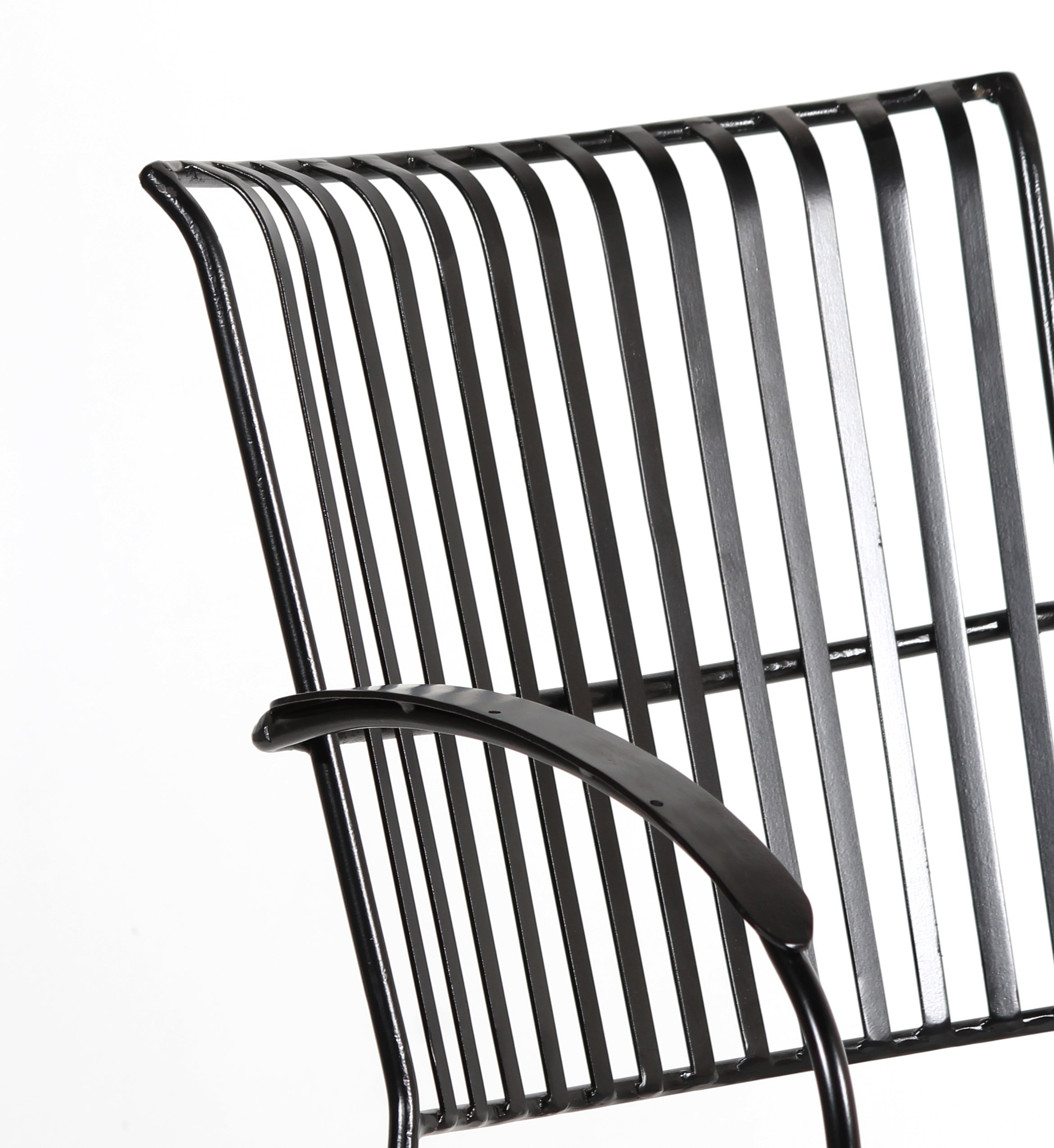 AeroLine Metal Chair