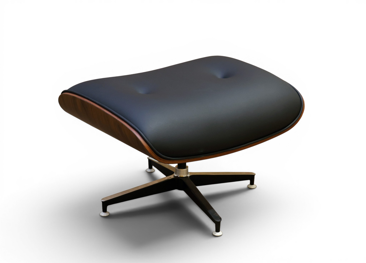 Iconic Tufted Leather Swivel Chair Set