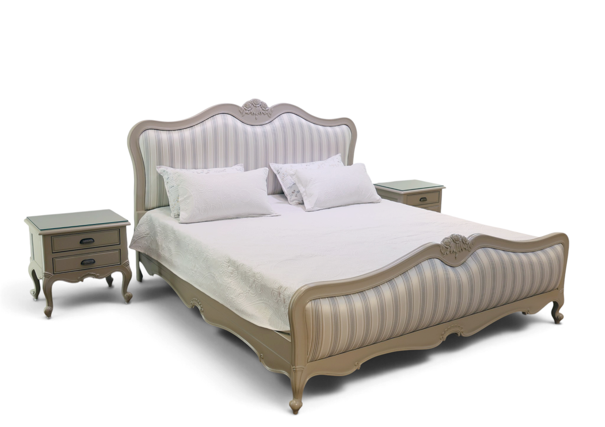 Belle Royale French Classic Bed