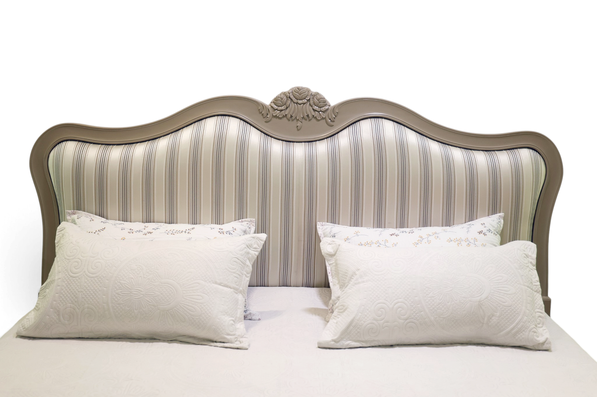 Belle Royale French Classic Bed