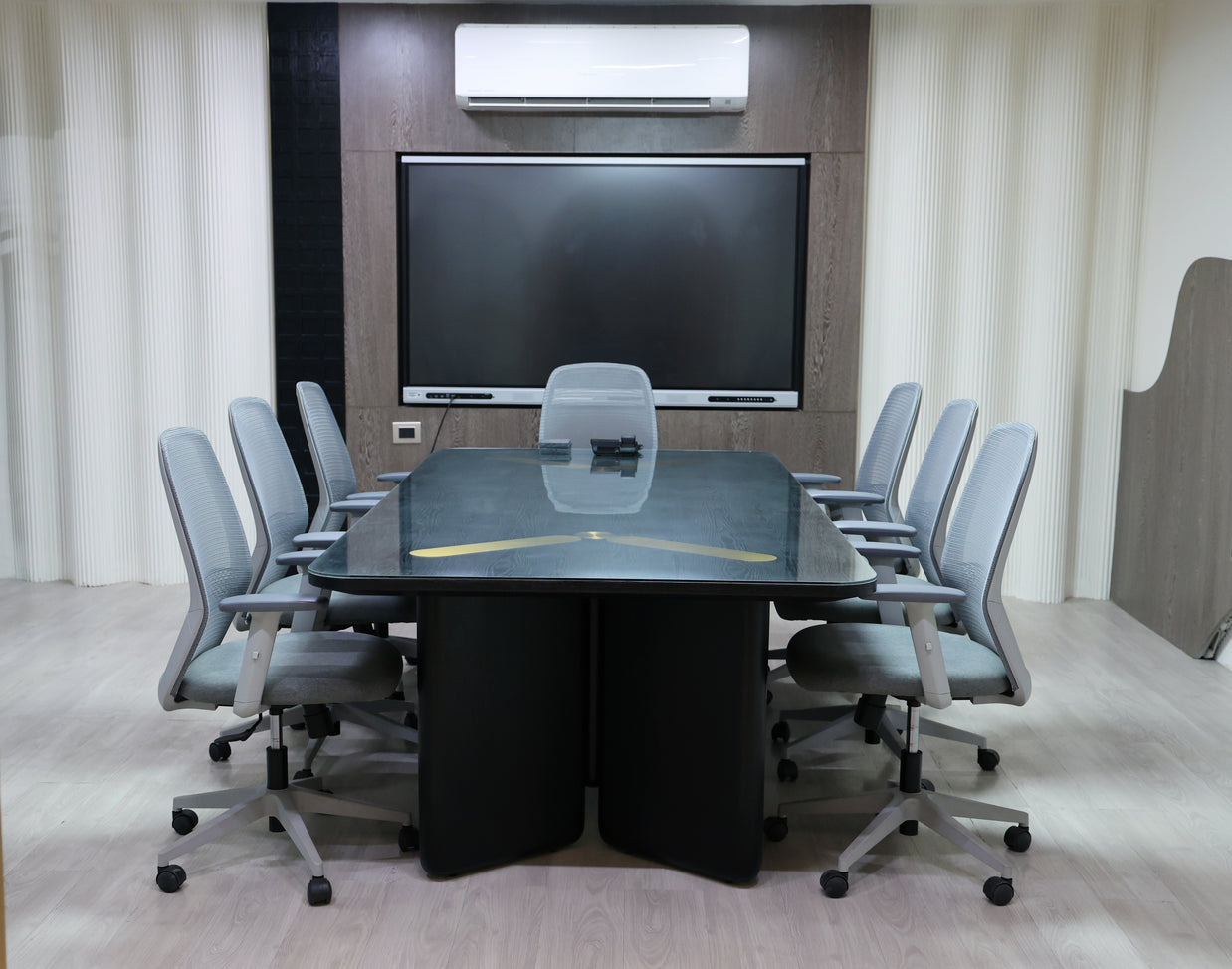 Eclipse Conference Table