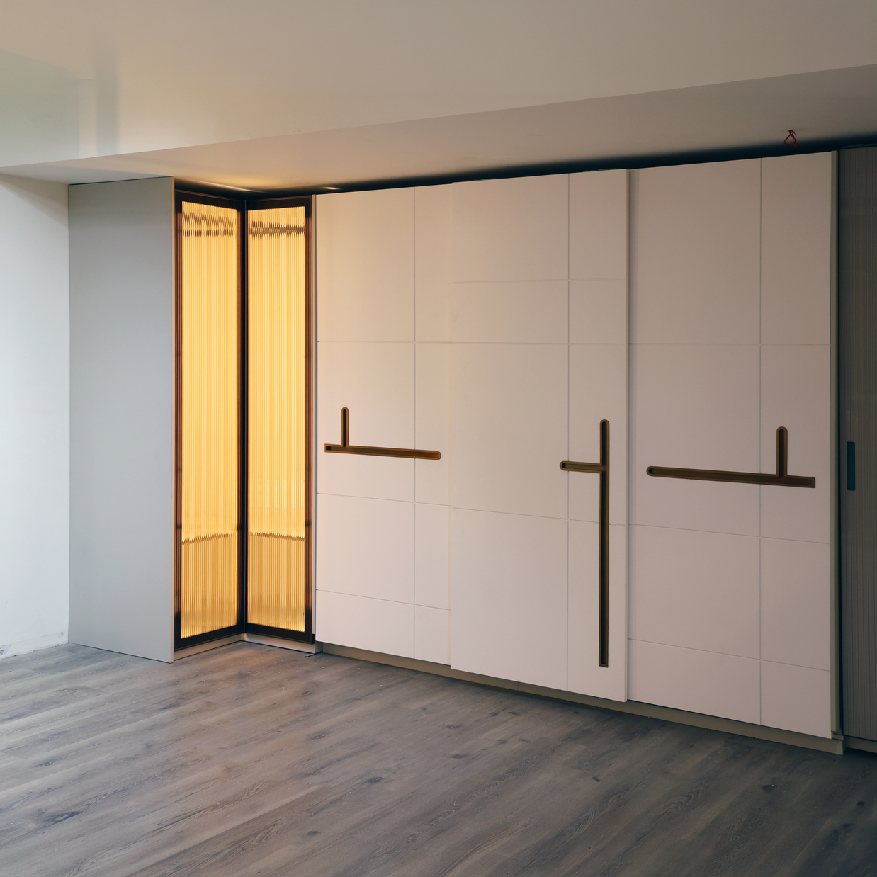 Aster Luxe Sliding Wardrobe