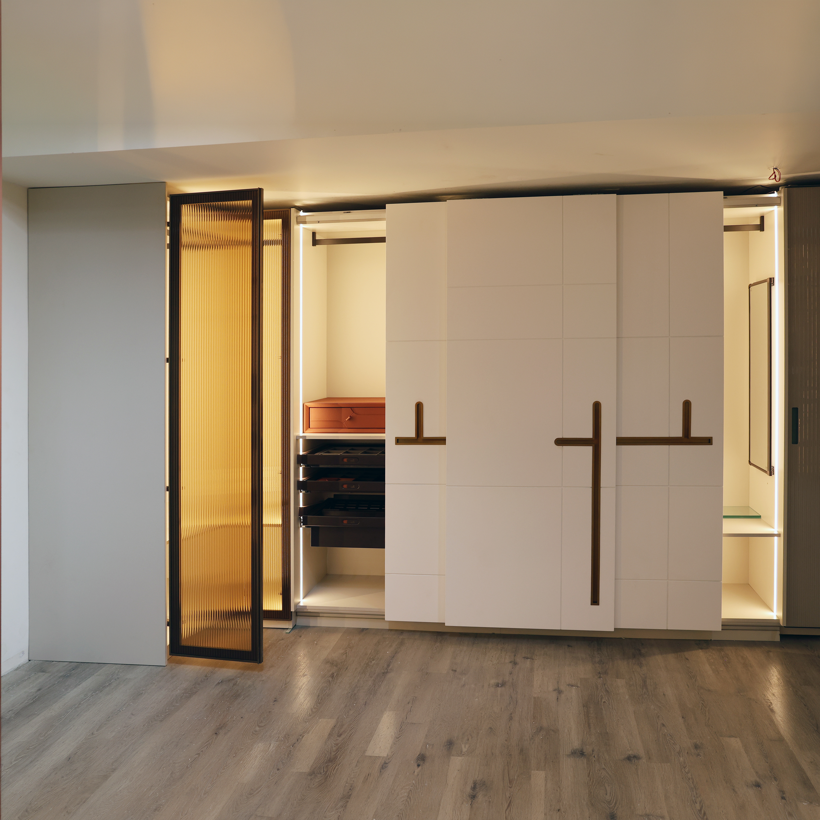 Aster Luxe Sliding Wardrobe