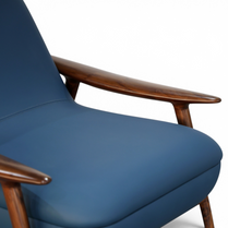 Avelor Luxe Lounge Chair