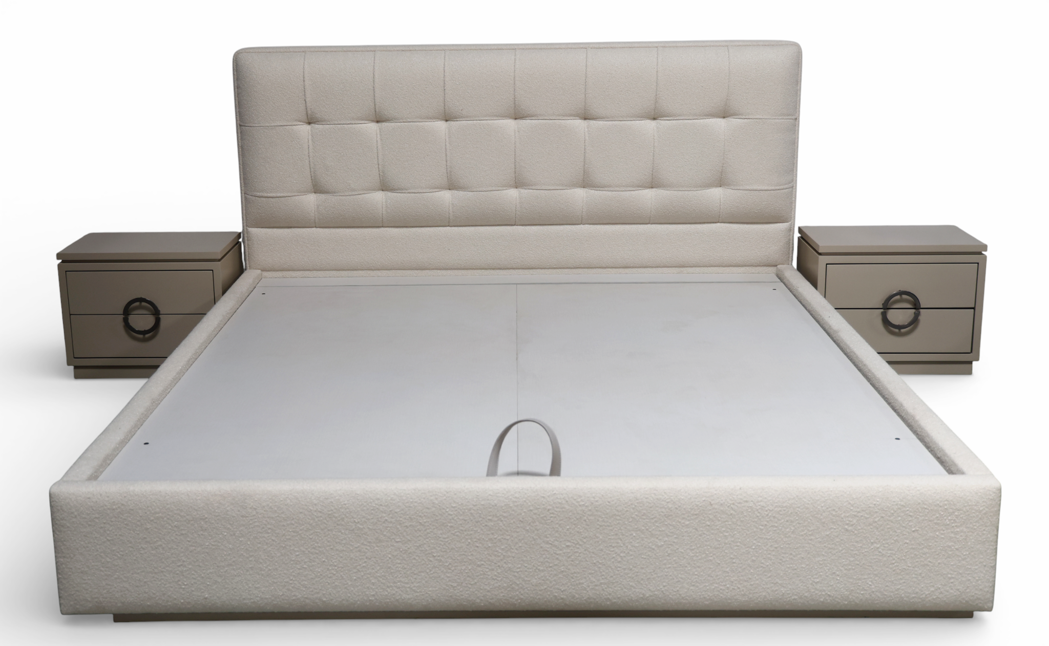 Grand Monarch Bed