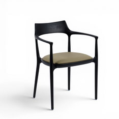 Nero Signature Dining Chair
