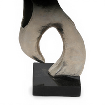 Contemporary Curve Accent