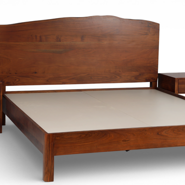 Tharwood Heritage Bed