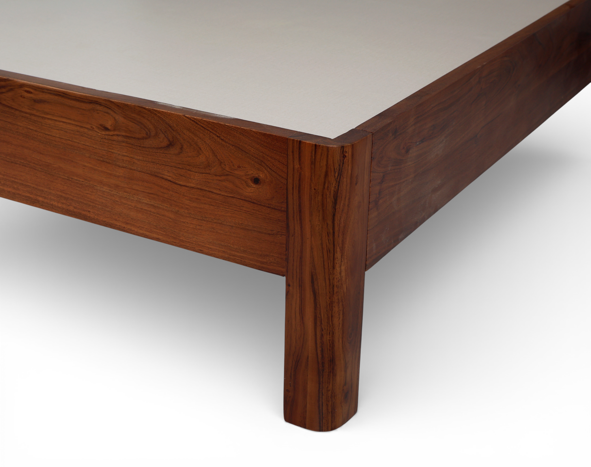 Tharwood Heritage Bed