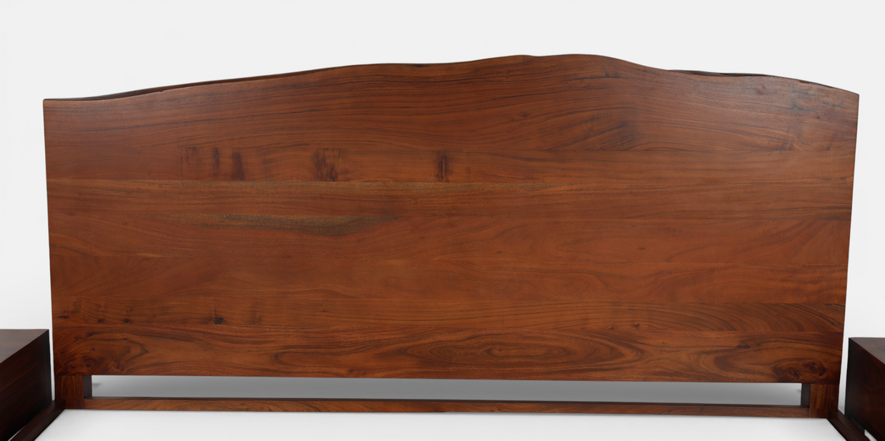 Tharwood Heritage Bed