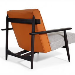 ZyraSoft Designer Lounge Chair