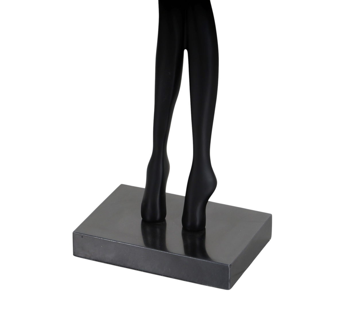 Elantra Graceful Contour Statue