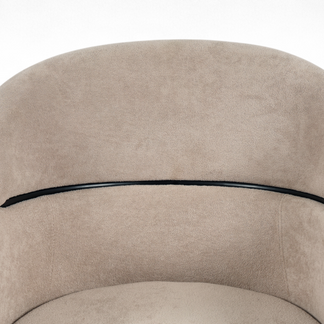 Sento Modern Comfort Chair