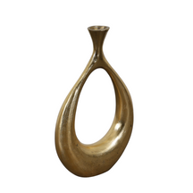 Eternelle Sculpted Bloom Vase