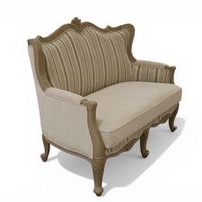 Roventina Crown Accent Sofa
