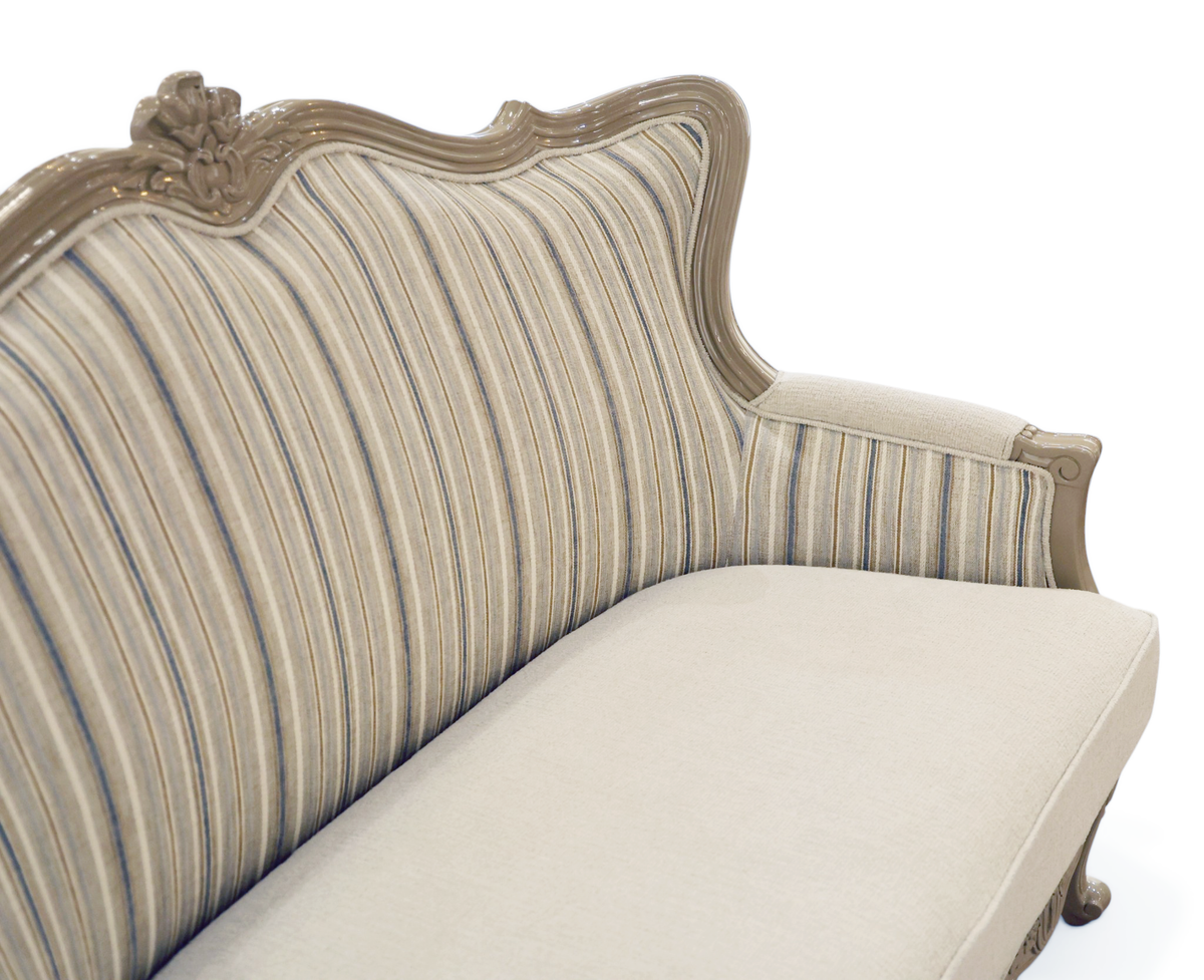 Roventina Crown Accent Sofa Set
