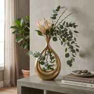 Eternelle Sculpted Bloom Vase