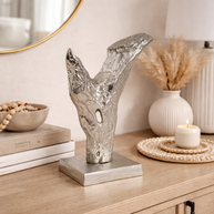 Organic Crest Decor