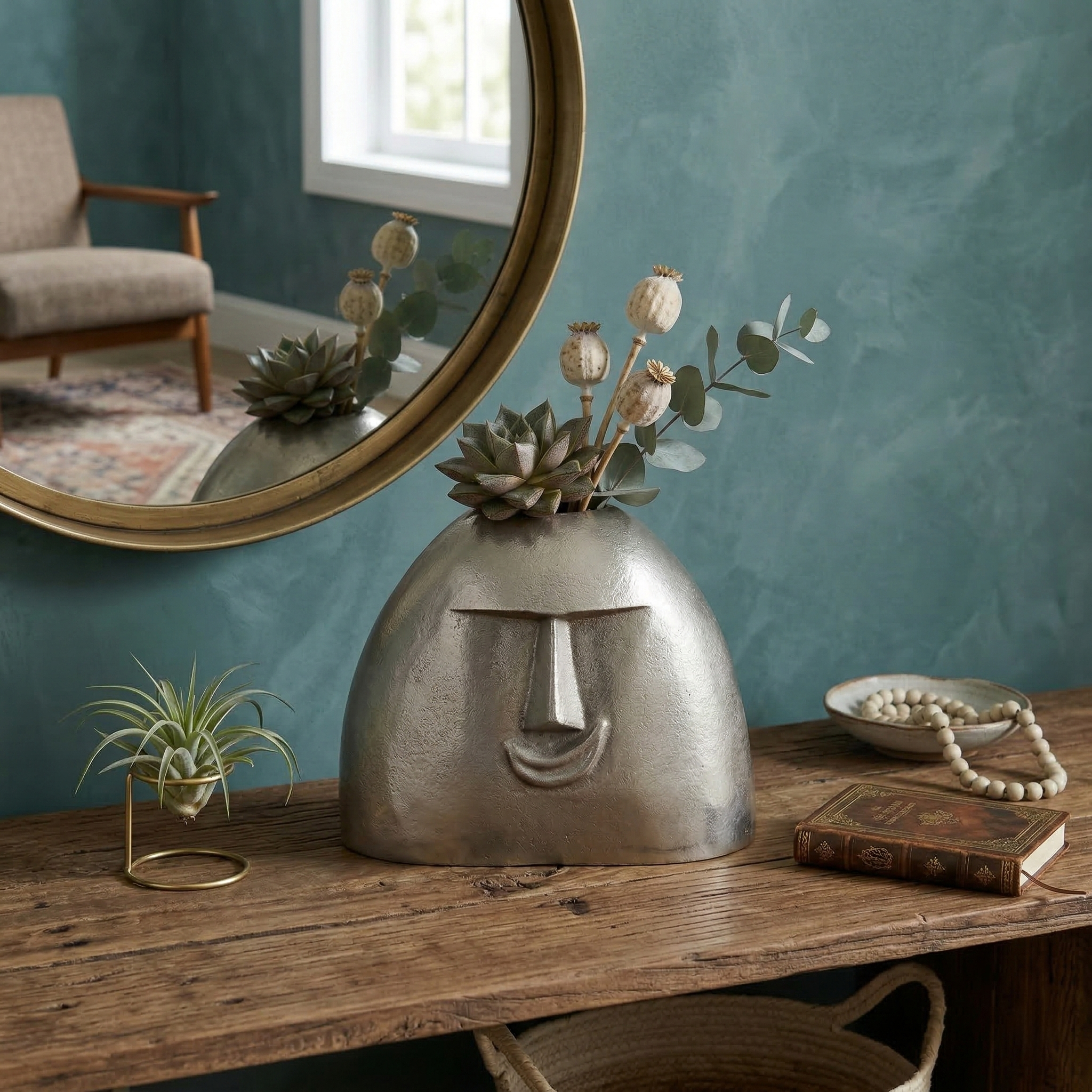 Minimalist Sculpted Face Planter